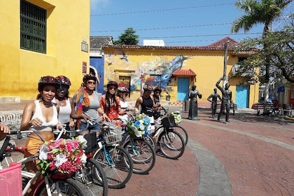 Bike Tour Through the Historic Centre of Cartagena