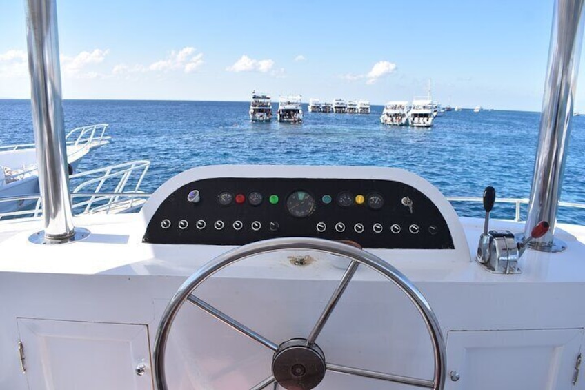 Private Yacht Full Day in Sharm El Sheikh