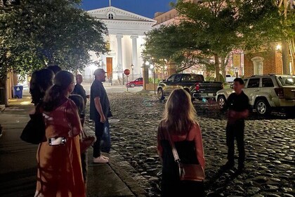 108 Elemental presenteert Stad van de Doden : Geesten met Adam Miles