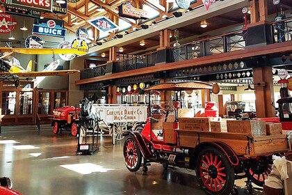 Calgary: 3,5-stündige Bus-Stadtrundfahrt mit Gasoline Alley Museum