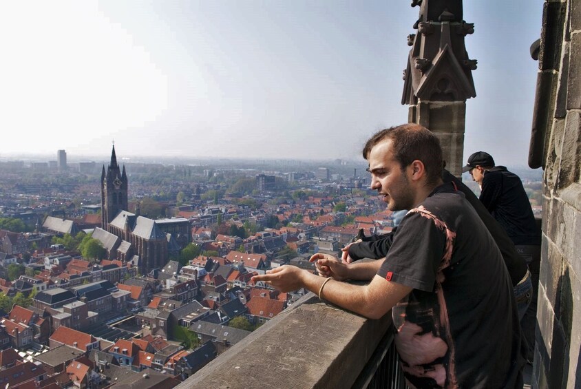 Delft In-App Audio Tour: Historical Walk in the City of Orange & Blue