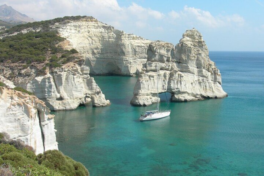 Milos and Polyaigos Full Day Cruise with Meals and Snorkelling