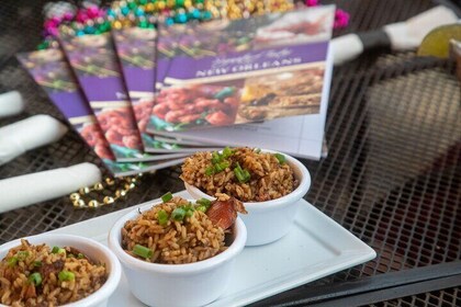 Experiencia de tour gastronómico al atardecer en Nueva Orleans