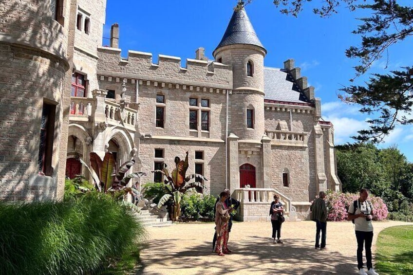 Full Day Private Tour Biarritz Saint Jean de Luz and Castle visit