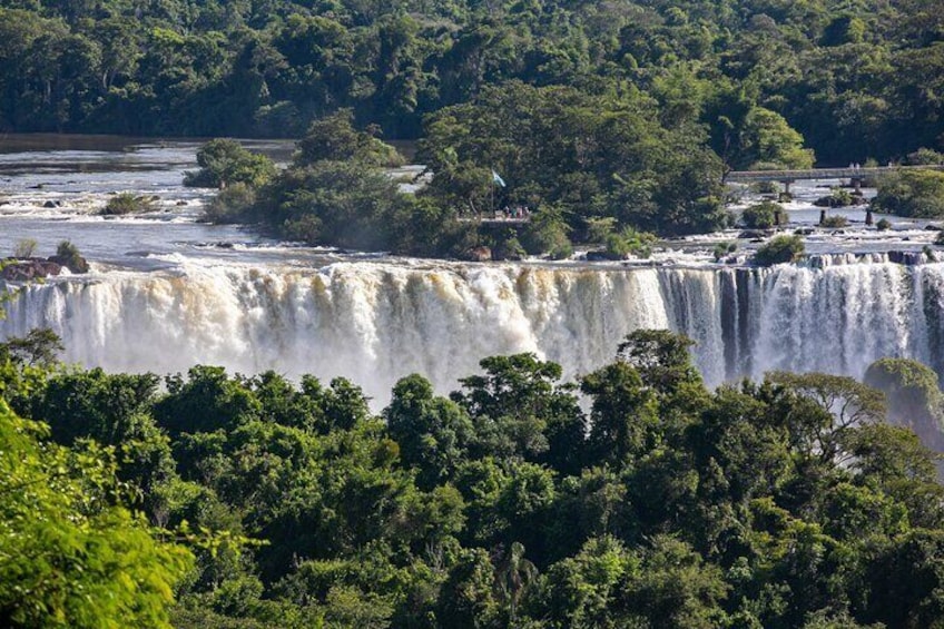 Iguassu falls brazilian side