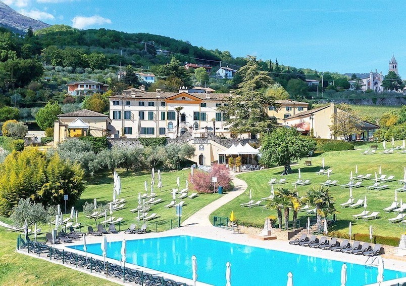 Lake Garda: Hotel Villa Cariola Pool Entry Ticket