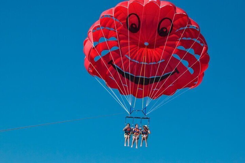 Triple flight Parasailing at Fly66