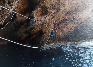 La Ciotat: 3-Hour Trou Souffleur Rock Climbing Adventure