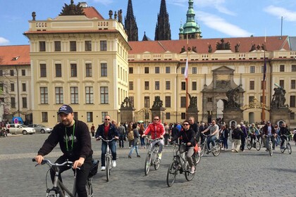 Praha med panoramautsikt - el-sykkeltur