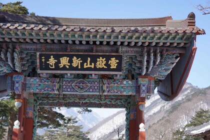 Seoul Mendaki Gunung Seorak dengan Kuil Naksansa atau Pulau Nami