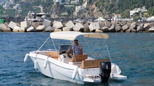 Sorrento: Private Sonnenuntergangs-Cuise mit Prosecco und Limoncello