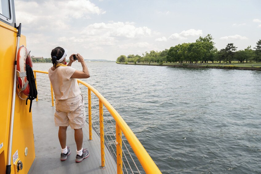 Potomac River and Georgetown Walking Tour