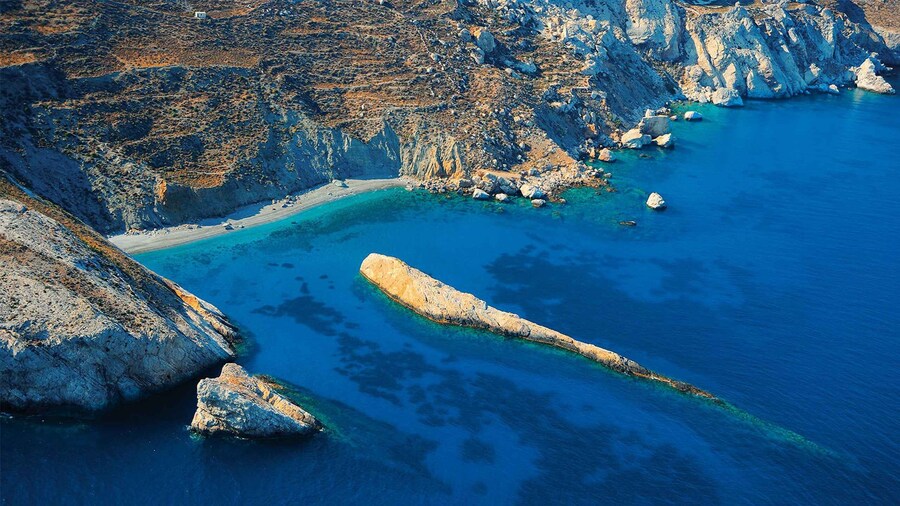 From Sifnos: Private Speedboat Trip to Folegandros Island