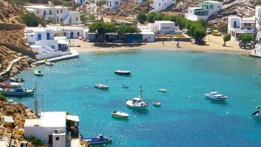 Private Speedboat Cruise to the South Coast of Sifnos Island