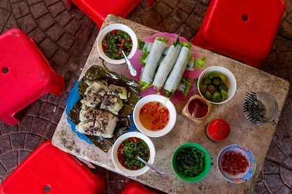 Small Group Best Street Food Tour in Hanoi CNN Recommended Dishes