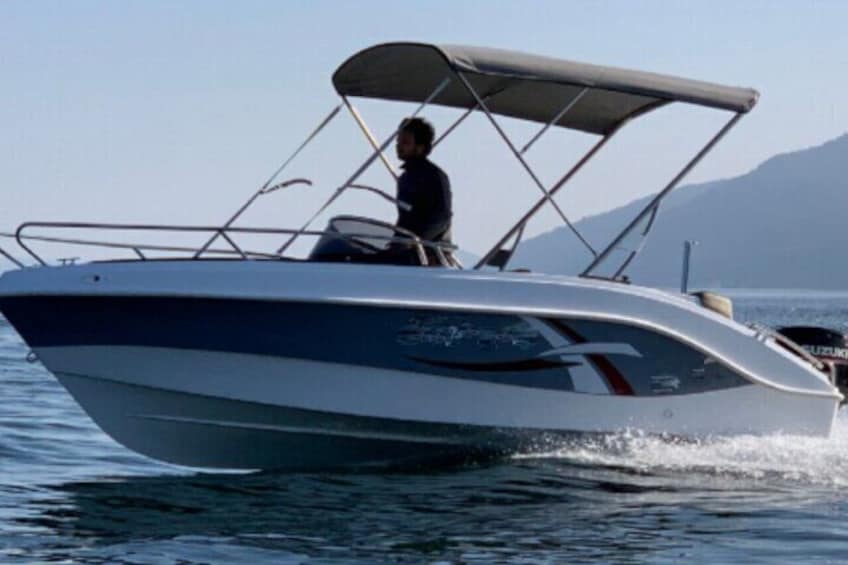 Subacco Boat Rental for 3 Hours on Lake Como