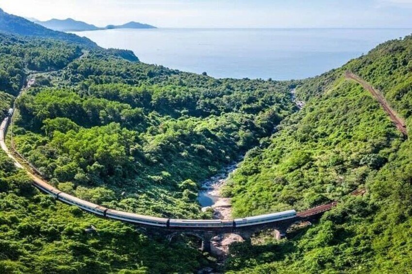 Jeep Tour Danang to Hai Van Pass Lunch Lang Co Beach & Waterfall