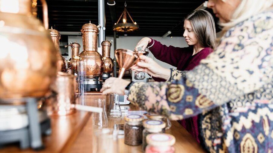 Small-Group Gin Masterclass in Gold Coast