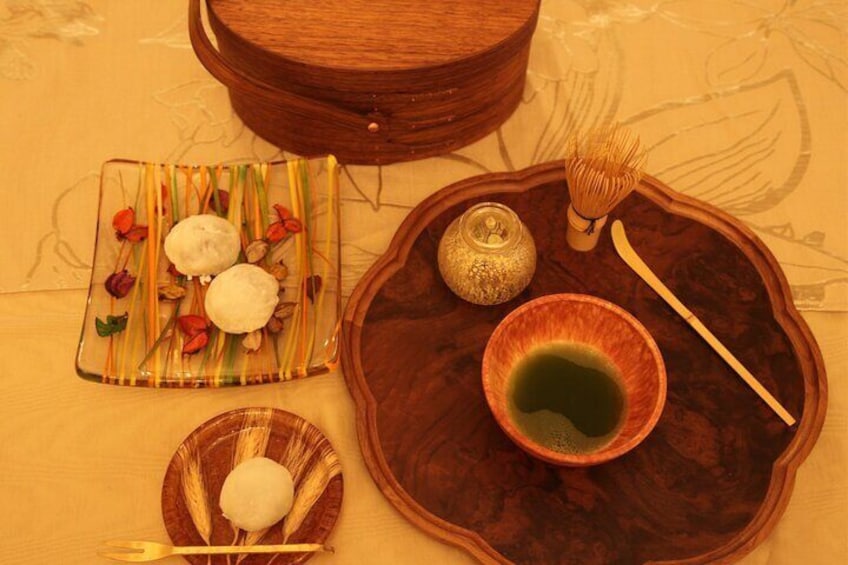 Make Japanese Traditional Sweets and Tea Ceremony at Harajuku