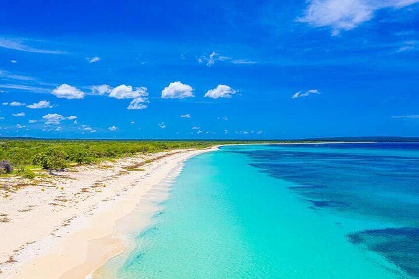 Bahía de las Águilas + Hoyo de Pelempito, ALL INCLUSIVE!