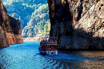 Alanya Green Canyon Boat Trip With Unlimited Drinks and Lunch