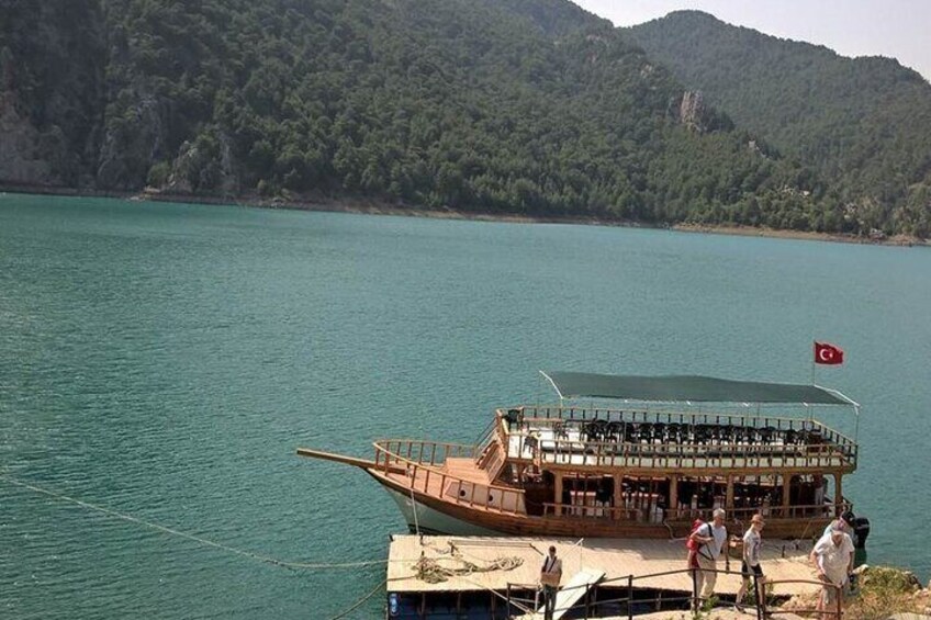 Alanya Green Canyon Boat Trip With Unlimited Drinks and Lunch