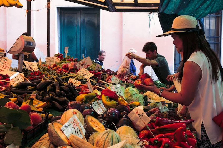 Tastes and Traditions of Venice:  Rialto Market Tour