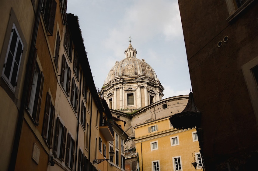 Rome Jewish Quarter & Trastevere Food Tour with Rooftop