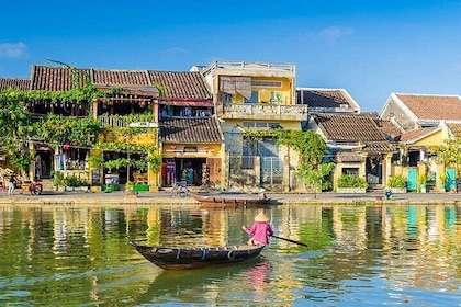 Marble Mountain & Hoi An Ancient Town from Da Nang-Small Group