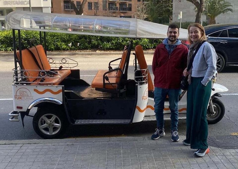 Picture 2 for Activity Valencia: Tuk Tuk City Tour