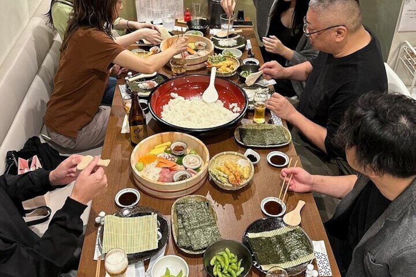 Recommended! [Hand-rolled sushi experience] is a standard at Japanese celebrations, and can be enjoyed for dinner or lunch! !