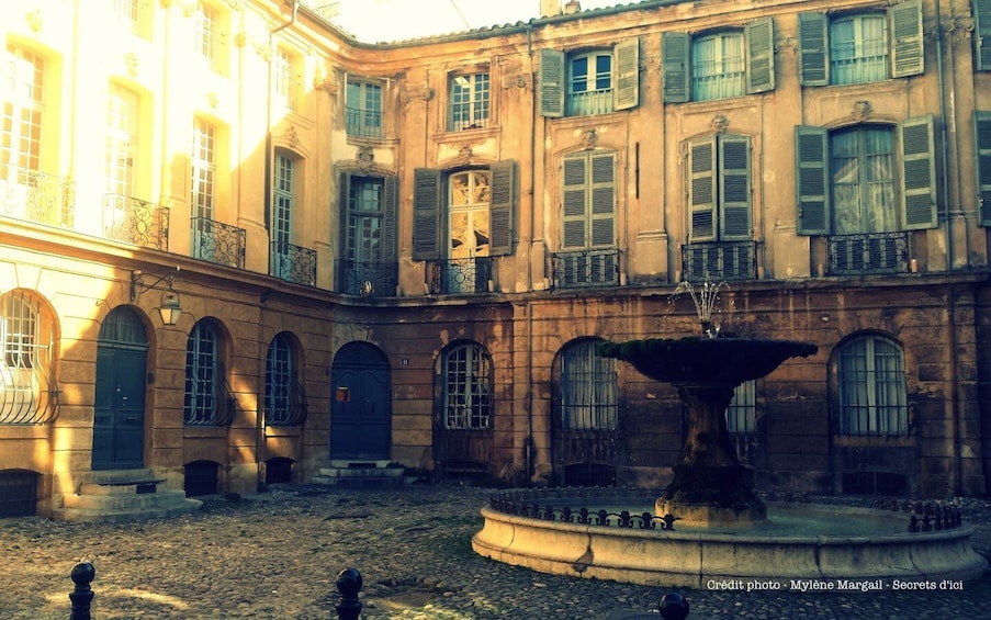 Picture 1 for Activity Aix-en-Provence: Private Old Town Tour