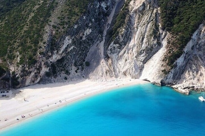 Private Tour: Melissani, Drogarati & Myrtos Beach Swim Stop
