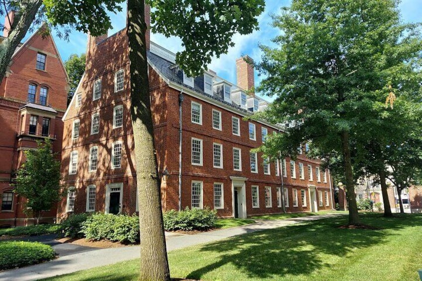Private Harvard and Cambridge Walking Tour