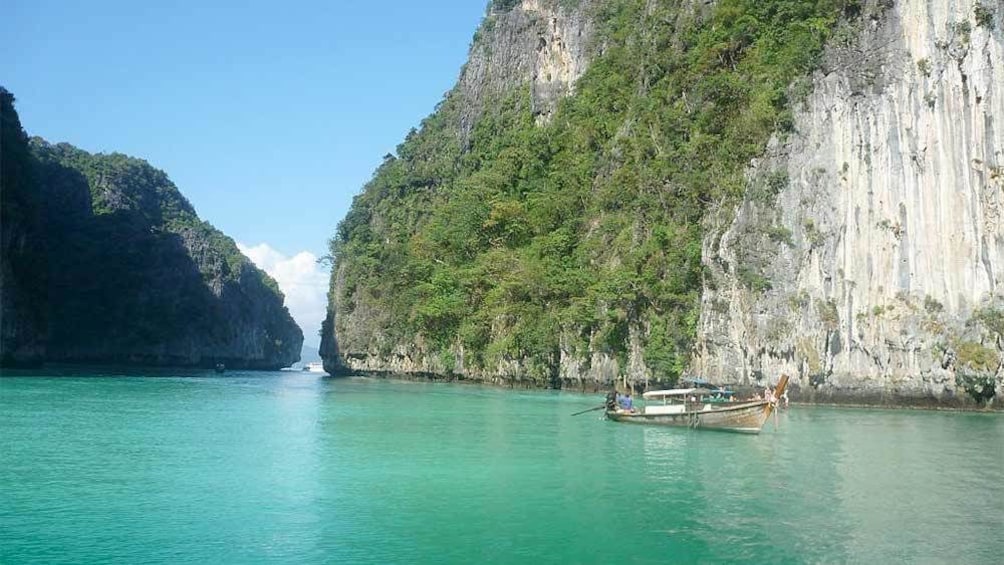 正在顯示第 5 張相片,共 5 張。 Stunning view of the islands in Thailand
