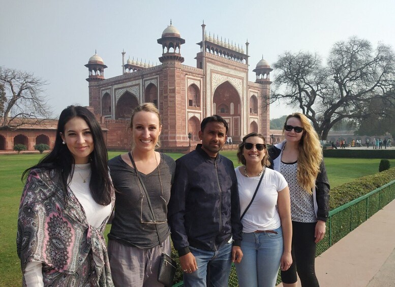 Picture 4 for Activity Agra: City Tour with Taj Mahal, Mausoleum, & Agra Fort Visit