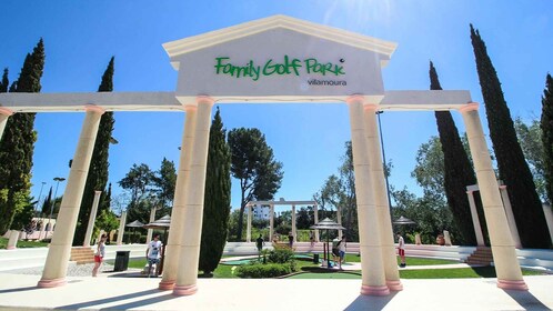 Vilamoura: Familie-golfspil i parken