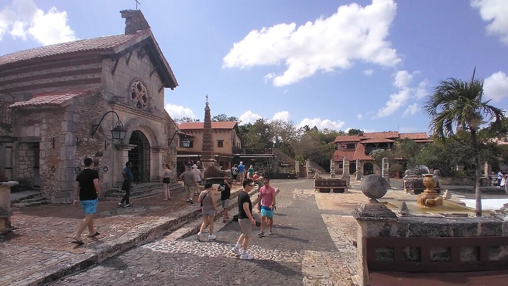 Cave Expedition with Altos de Chavon and Chocolate Factory Full Day Combo  