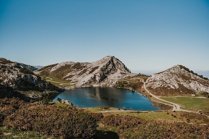 Excursion to Lakes of Covadonga and Cangas de Onís from Gijón