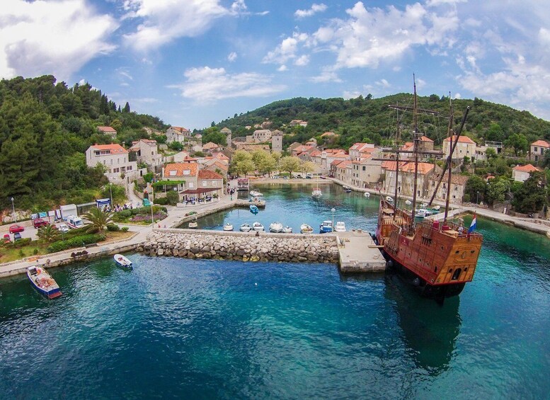 Picture 7 for Activity Dubrovnik: Elaphite Island Hopping Cruise on Karaka Ship