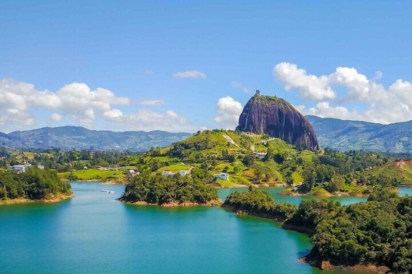  Full Day Private Tour Guatape and Paragliding Flight in the Jungle