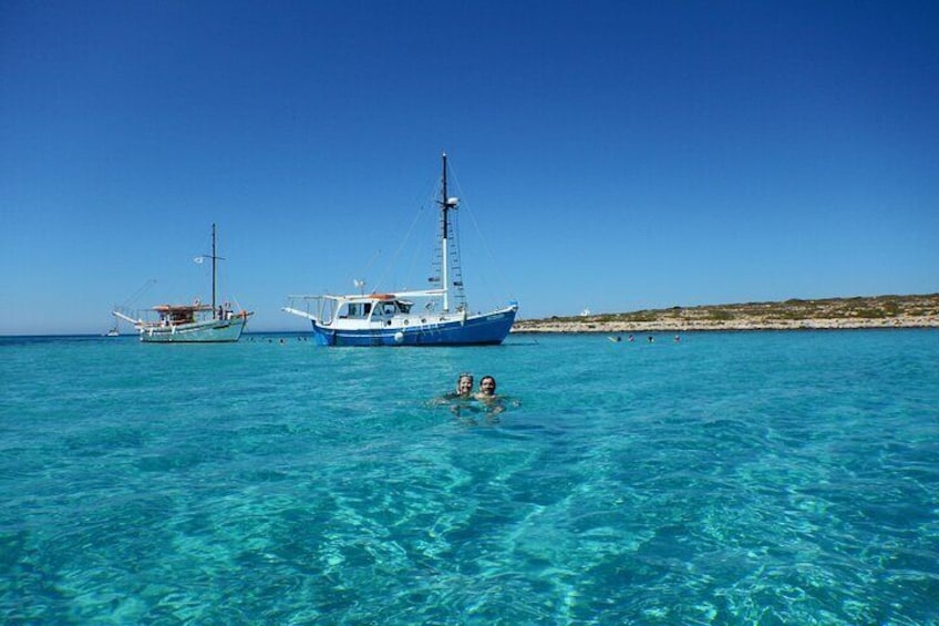 Panteronissia islets