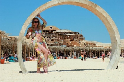 Viaje de esnórquel a las islas Giftun con almuerzo y actividades acuáticas