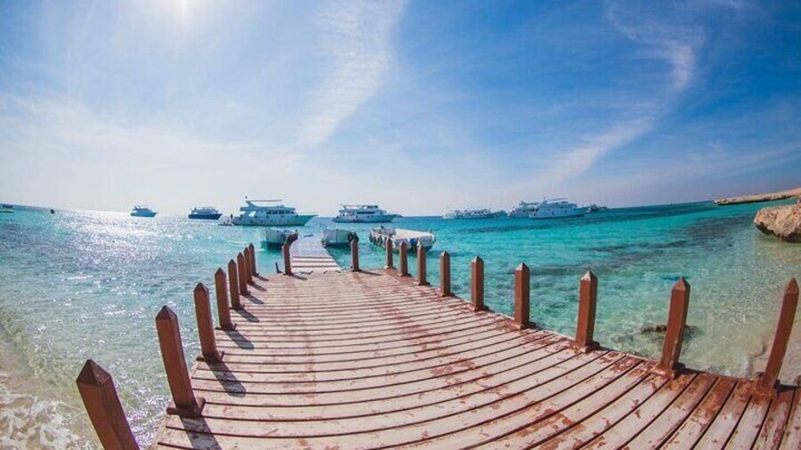 Giftun Islands Snorkeling Trip with Lunch and Water Activities