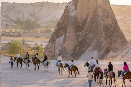 2 Hours Horseback Riding Tour Through the Valleys of Cappadocia