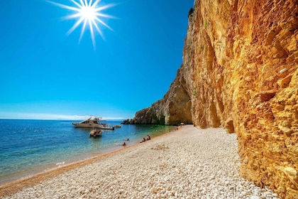 Krk-Punat: Cruise to the Golden Beach with Coffee & Biscuits