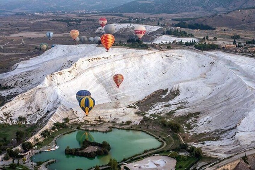 Independent Pamukkale Tour From Izmir With Hot Air Balloon Flight