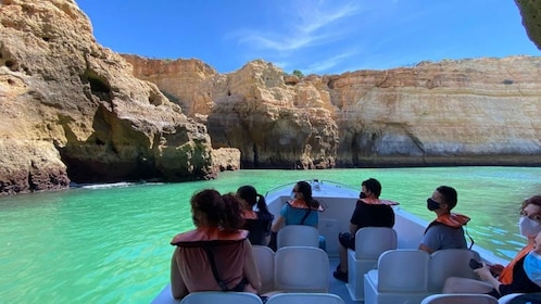 Da Portimão: Tour in barca di Algar de Benagil e delle grotte marine
