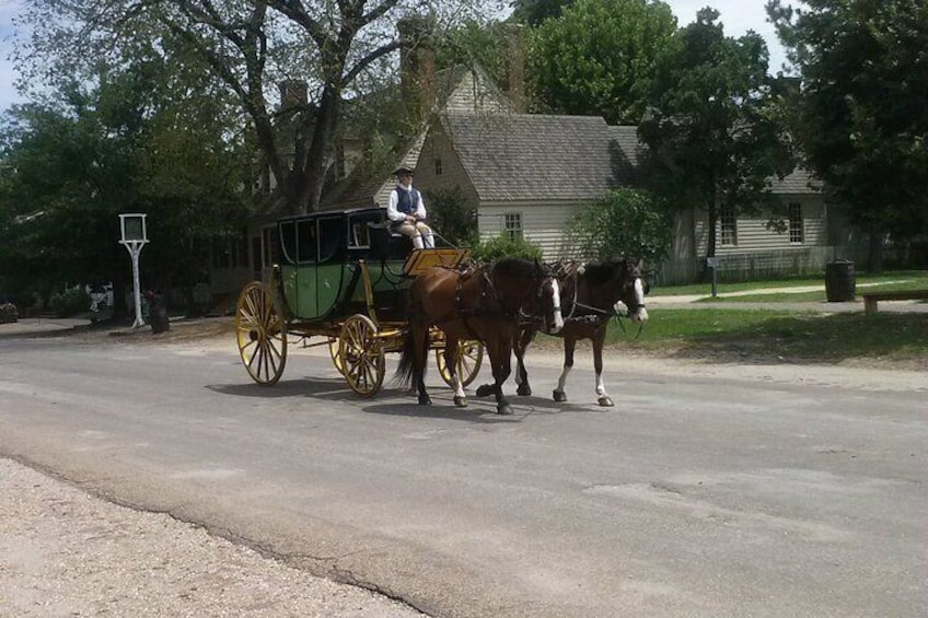 Patriots Tour of Colonial Williamsburg or Williamsburg 101