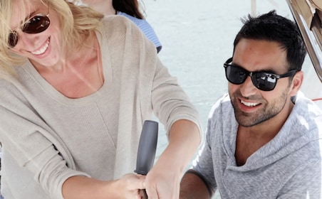 Toronto: Sailing Yacht Cruise of Toronto Harbour and Islands